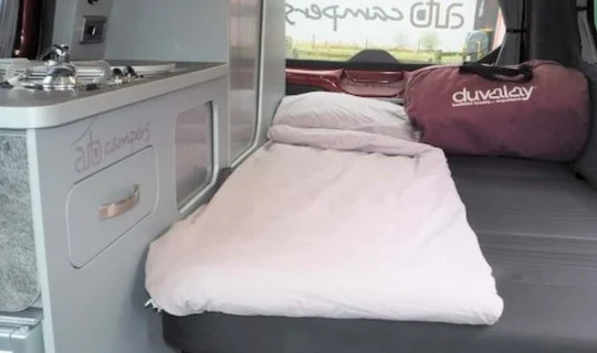 Highland-Auto-Campers-Duvalay-bedding-1600-900 Highland-Auto-Campers-Duvalay-bedding-1600-900