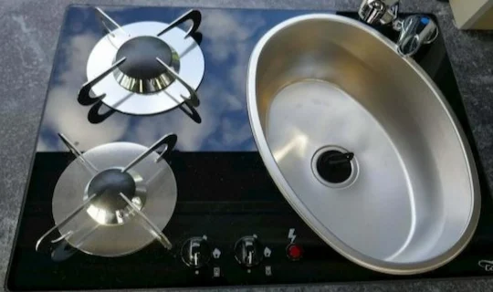 Highland-auto-campers-hob-and-sink-1600-900 Highland-auto-campers-hob-and-sink-1600-900