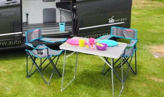 highland-auto-campers-chairs-and-table-1600-900 highland-auto-campers-chairs-and-table-1600-900